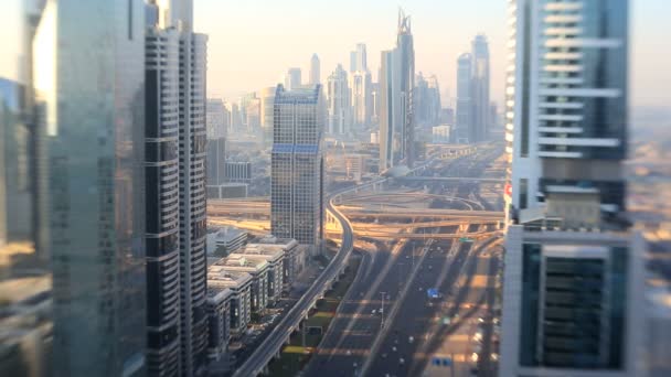 Dubai Sheikh Zayed Road Lens baby skyscraper metro UAE — Stock Video