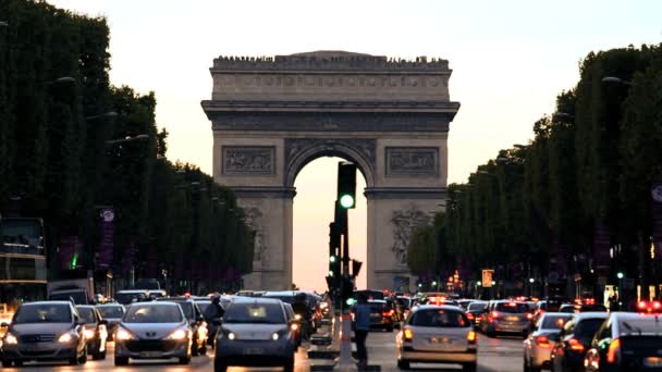 Fransa Paris Arc de Triomphe Avenue Champs Elyses — Stok video