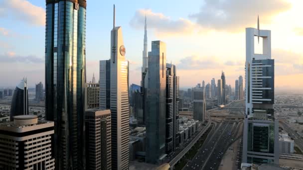 Dubaj Arabského zálivu Sheikh Zayed Road Burj Kalifa — Stock video