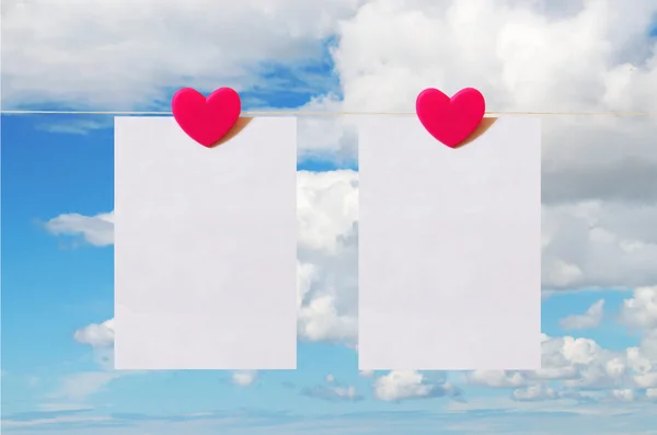 Alla hjärtans dagskort med himmel bakgrund — Stockfoto