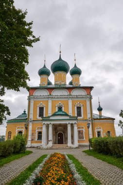 - Rusya. Uglich kasabası. Kremlin. Dönüştürme Katedrali