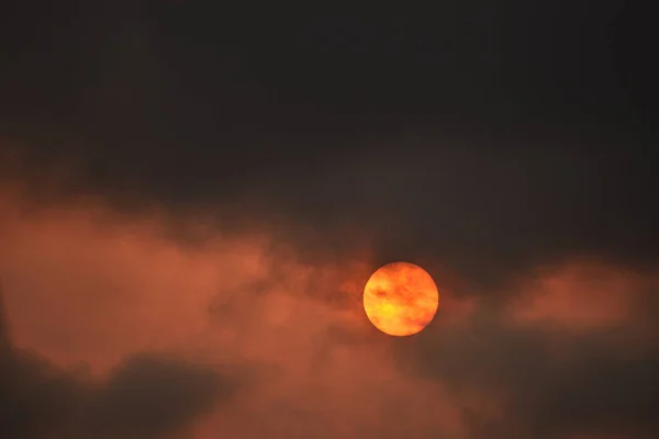 Atardecer Oscuro Esperando Tormenta — 图库照片