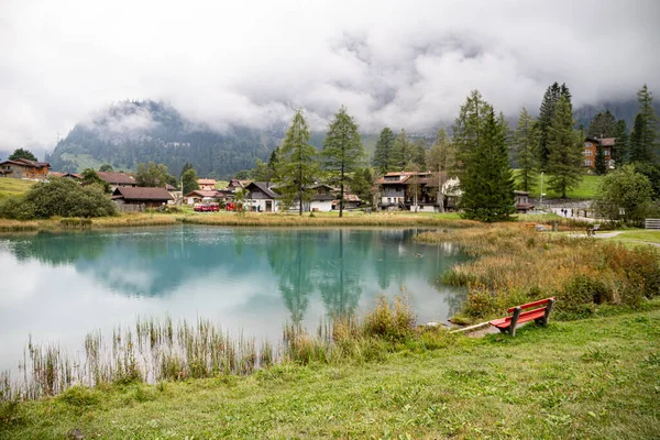 Kandersteg Suíça 2020 Vista Aldeia Kandersteg Lago Muggeseeli — Fotografia de Stock