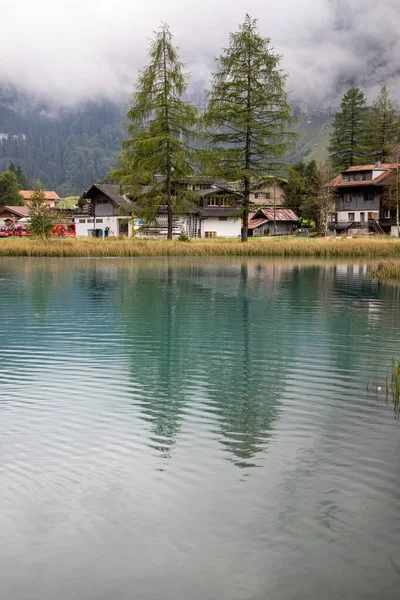 Kandersteg Suíça 2020 Vista Aldeia Kandersteg Lago Muggeseeli — Fotografia de Stock
