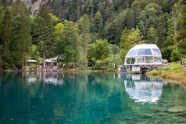 Kandersteg Suíça 2020 Estágio Atmosférico Lago Blausee — Fotografia de Stock