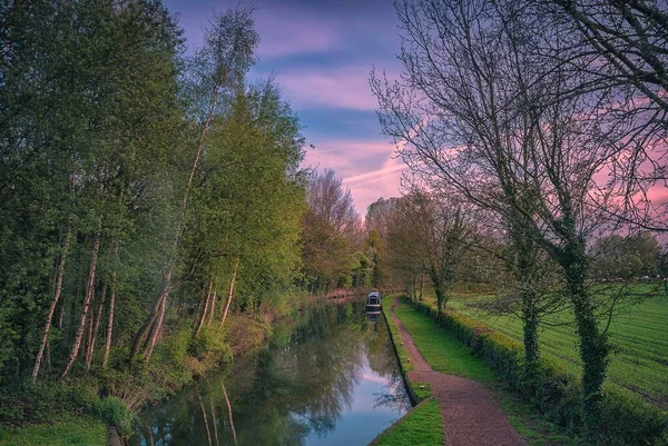 Una Tranquilla Mattina Primavera Lungo Birmingham Fazeley Canal Vicino Drayton — Foto Stock