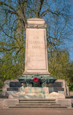 Christchurch Park 'taki Cenotaph, Ipswich, İngiltere