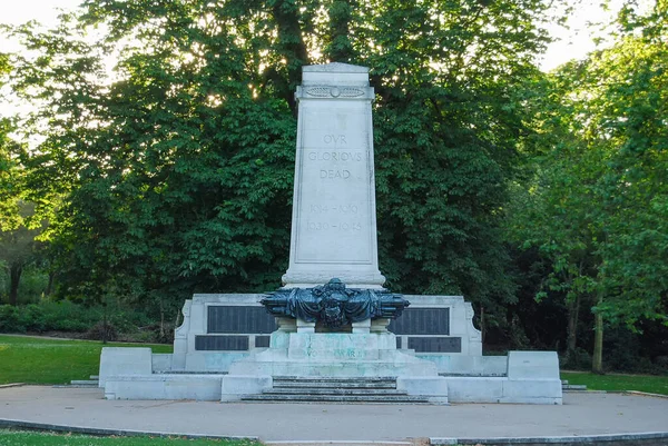 Der Cenotaph Christchurch Park Ipswich Großbritannien — Stockfoto