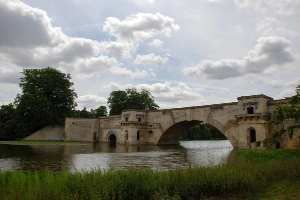 Grand Bridge Het Terrein Van Blenheim Palace Woodstock Verenigd Koninkrijk — Stockfoto