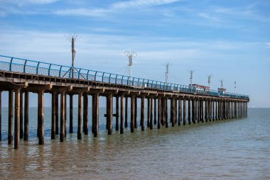 Suffolk kıyısındaki Felixstowe İskelesi, İngiltere