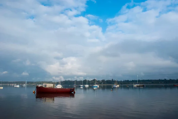 イギリスサフォークのオーウェル川のボート — ストック写真
