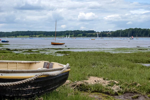 Boats Stranded Low Tide River Orwell Pin Mill Suffolk — Stock Photo, Image