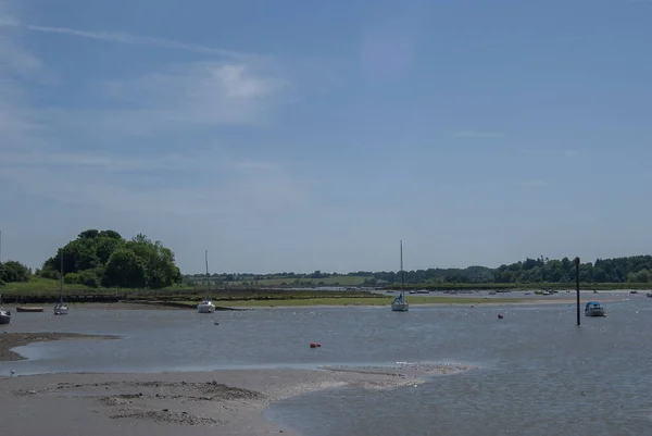 Bateaux Amarrés Sur Rivière Deben Dans Suffolk Royaume Uni — Photo