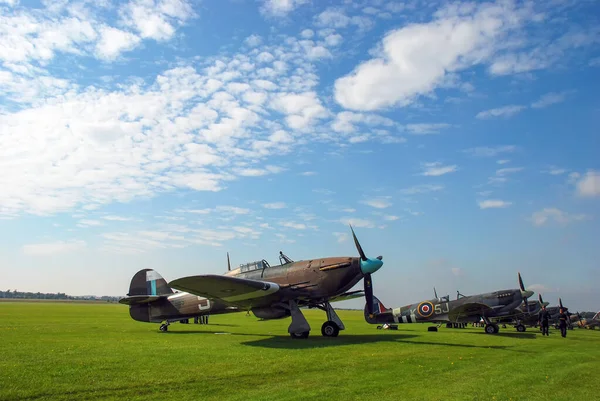 Raf Kampfflugzeuge Aus Der Battle Britain Ära Parken Auf Einem — Stockfoto