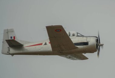 Bir Kuzey Amerika T-28A Fennec eğitim uçağı