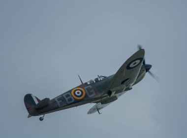 Supermarine Spitfire Mk IIa P7350 EB-G, 1940 yılında Britanya Savaşı 'na katılan en eski uçan Spitfire' dır.