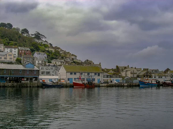 Båtar Floden Den Lilla Kuststaden Looe Cornwall Storbritannien — Stockfoto