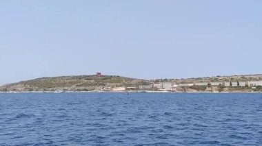 Malta 'nın kayalık kıyıları