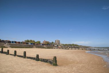 İngiltere 'nin Essex kentindeki deniz kenti Frinton-on-Sea' de.