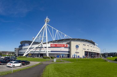 Bolton Üniversitesi Stadyumu, 24 Ağustos 2019 tarihinde Bolton Wanderers ile Ipswich Town arasında oynanan Lig 1 karşılaşmasının önünde.