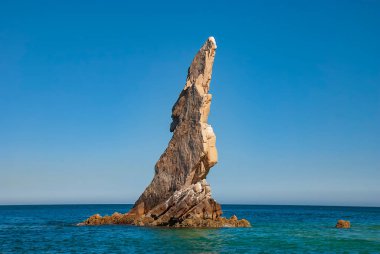 Neptunes Finger, Meksika 'daki Cabo San Lucas marinasının dışındaki kayalıklar boyunca kolayca tespit edilebilen bir kaya oluşumudur.