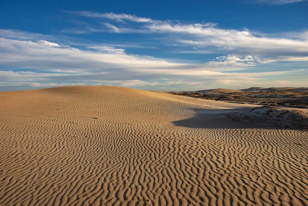 Позднее Послеобеденное Солнце Бросает Тень Через Песчаные Дюны Адольфо Лопес — стоковое фото