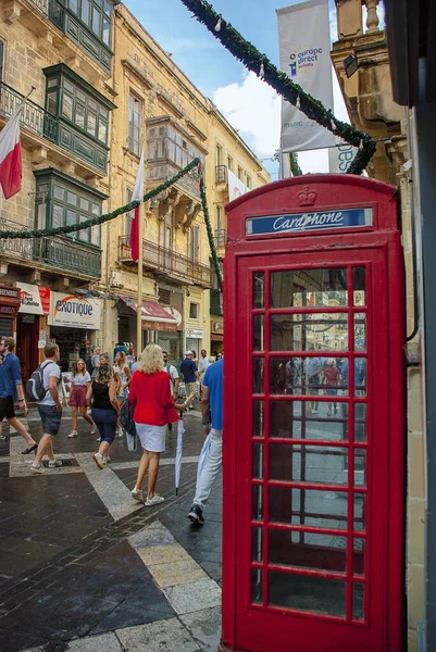 Une Cabine Téléphonique Rouge Britannique Dans Une Rue Valette Malte — Photo