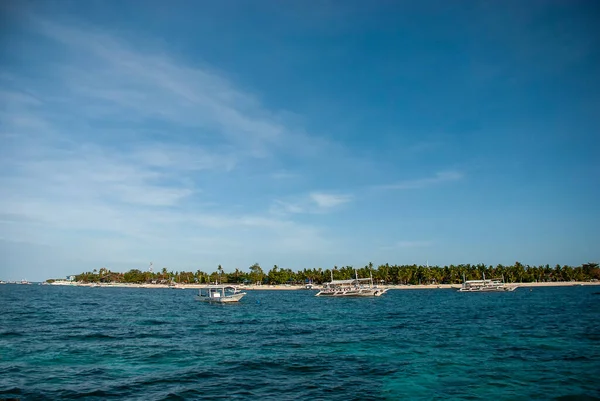 Barcos Buceo Amarrados Playa Malapascua Filipinas — Foto de Stock
