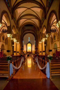 Filipinler 'deki Manila Katedrali' nin içi.