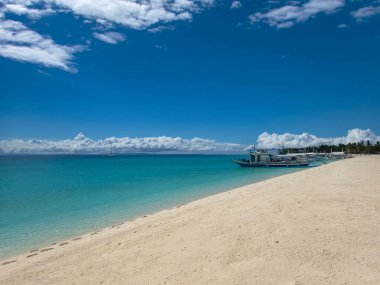 Filipinler 'de Leyte yakınlarındaki Cennet Kalanggaman Adası