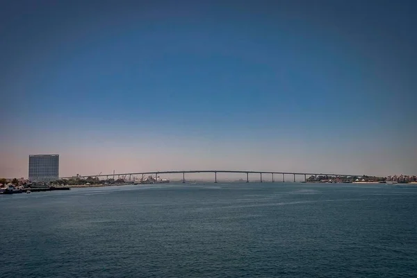 Die Coronado Brücke Verbindet San Diego Mit Dem Ferienort Coronado — Stockfoto