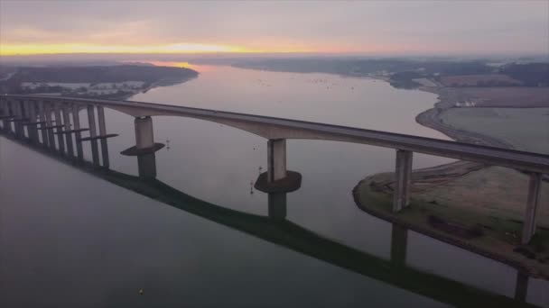 Кадри Дронами Світанку Біля Мосту Орвелла Саффолк Велика Британія — стокове відео