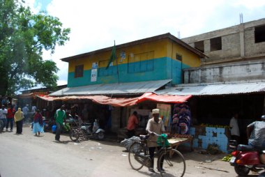 Stone Town, Zanzibar 'da tipik bir sokak sahnesi