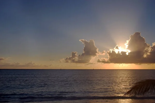 Sun Sets Clouds Zanzibar — Stock Photo, Image