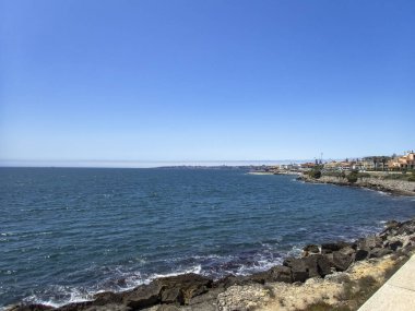 Lizbon yakınlarındaki Atlantik kıyısı, Portekiz