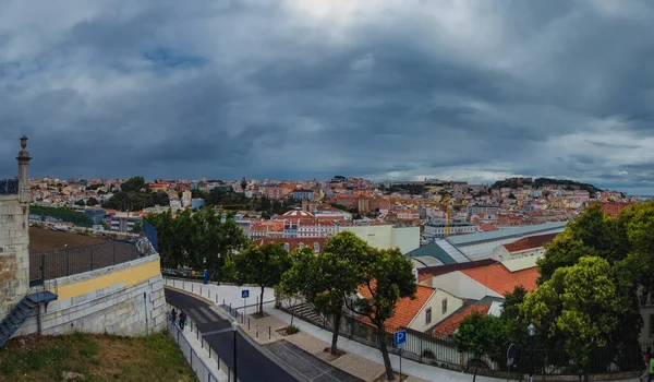 Los Tejados Lisboa Bajo Nubes Oscuras — Foto de Stock