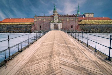 Danimarka Helsingor 'daki Kronborg Kalesi William Shakespeare' in Hamlet adlı oyununda Elsinore olarak ölümsüzleştirildi.