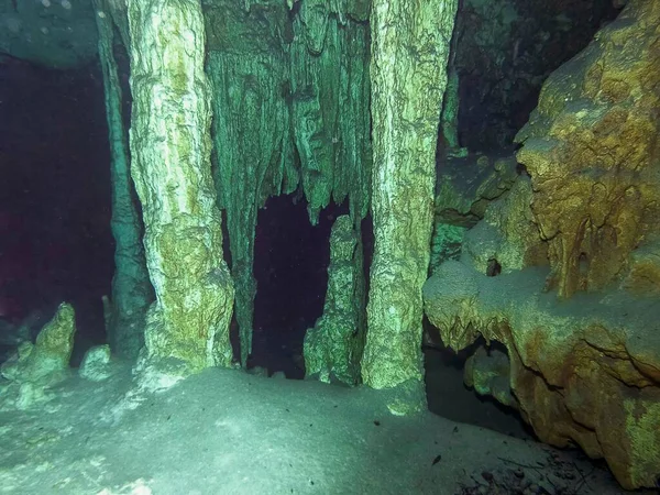 Onderwaterformaties Dos Ojos Cenote Bij Tulum Mexico — Stockfoto