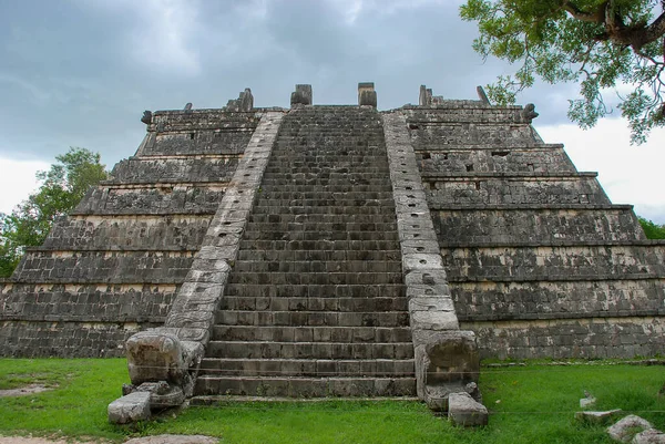 Руины Майя Чичен Ице Джунглях Юкатана Мексике — стоковое фото