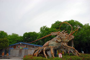 Büyük Betsy, Florida Keys 'teki Islamorada' da bulunan dev ıstakoz.