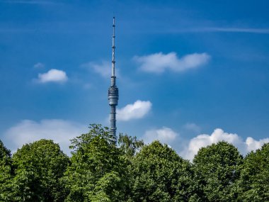 Ostankino Kulesi Moskova, Rusya 'da bulunan bir radyo ve televizyon vericisidir.