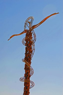 Ürdün 'deki Nebo Dağı' ndaki Brezilya Yılanı anıtı.