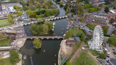İngiltere 'nin Warwickshire kentindeki tarihi Stratford kasabasının hava görüntüsü.