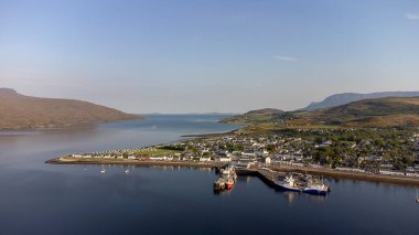 İskoçya 'nın batısındaki Ullapool' da deniz önü, İngiltere