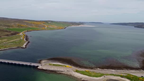 Drónfelvétel Kyle Tongue Hídról Skót Felföldön Angliában — Stock videók