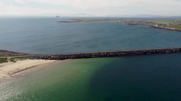 Drone Films Churchill Beders Orkney Scotland — стоковое видео