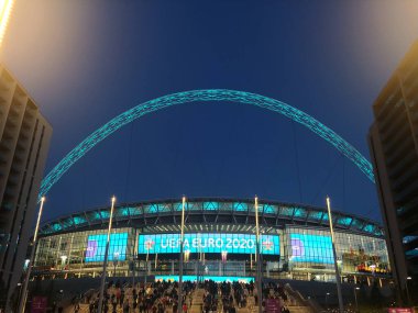 Wembley Stadyumu Londra 'daki Euro 2020 Finali' nin önünde.