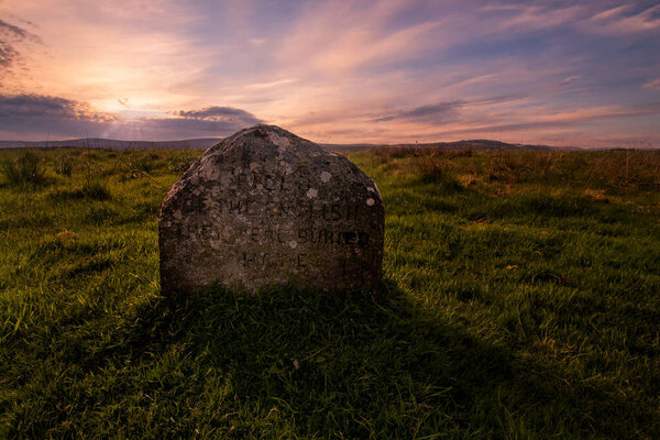 Каллоден-Мур был местом битвы при Каллодене в 1746 году недалеко от Инсбрука, Шотландия, Великобритания