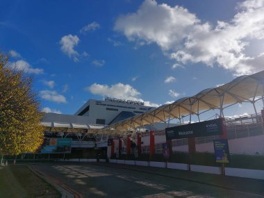 Londra, İngiltere 'deki Excel Center' ın batı kapısı.