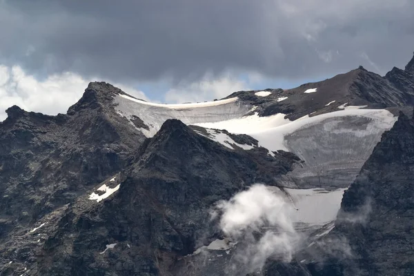 Colle Del Nivolet Alpský Průsmyk Graianských Alp Který Dělí Údolí — Stock fotografie